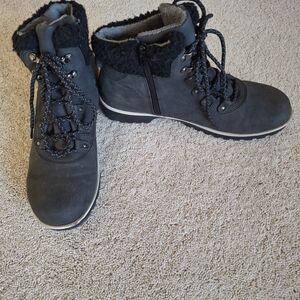 JBU Redrock Water Resistant Boots with Faux Fur